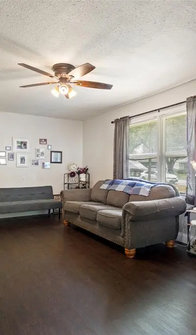245 Parkins Street, Sulphur Springs TX 75482 - Photo 2