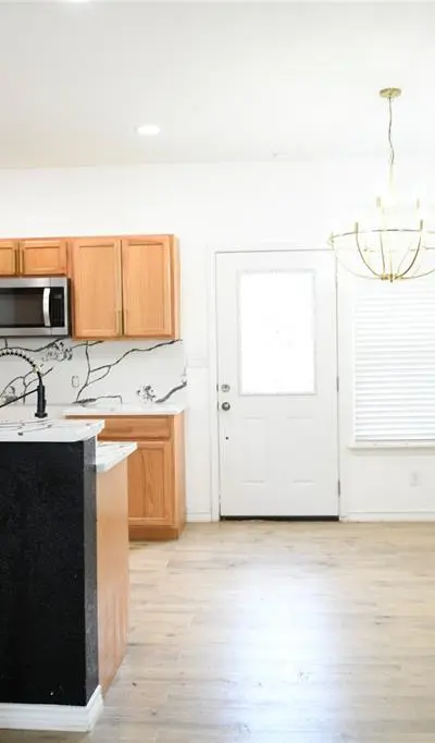 18072 Kelly Boulevard, Dallas TX 75287 - Photo 5