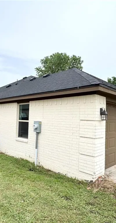 226 Lakeview Drive, Runaway Bay TX 76426 - Photo 2