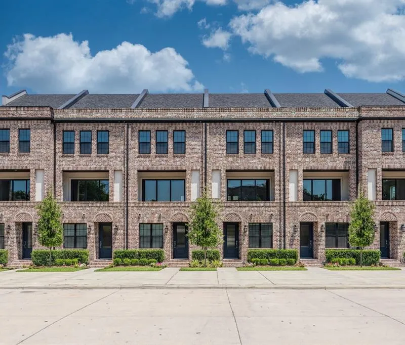 2401 Canton Street # 1005, Dallas TX 75201