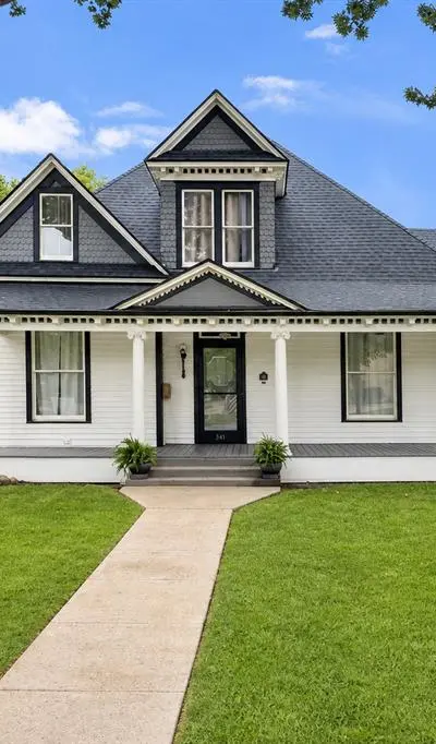 514 W Marvin Avenue, Waxahachie TX 75165 - Photo 2