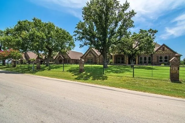 189 Hlavek Road, Decatur TX 76234
