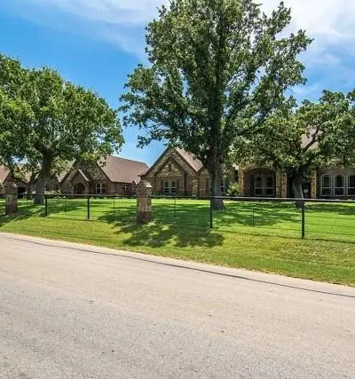 189 Hlavek Road, Decatur TX 76234