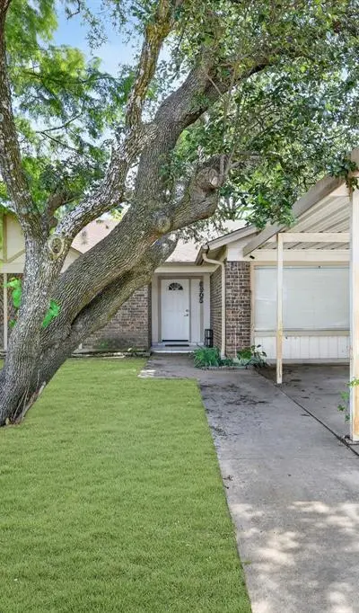 6905 Yorkston Street, Watauga TX 76148 - Photo 3