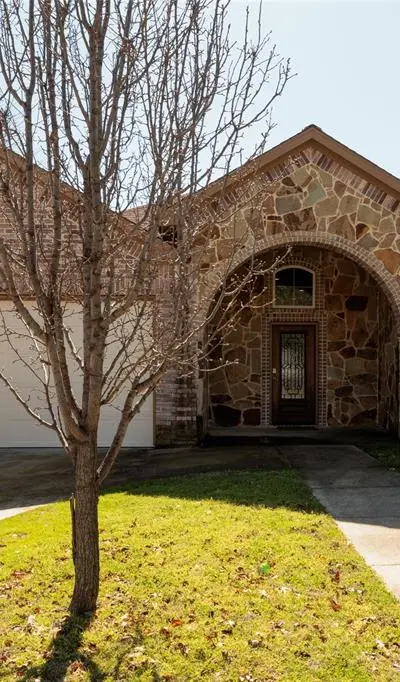 3014 Falls Drive, Dallas TX 75211