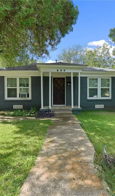 635 Richmondell Avenue, Dallas TX 75211