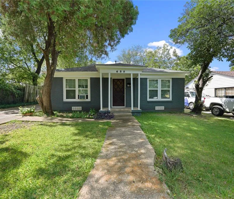 635 Richmondell Avenue, Dallas TX 75211
