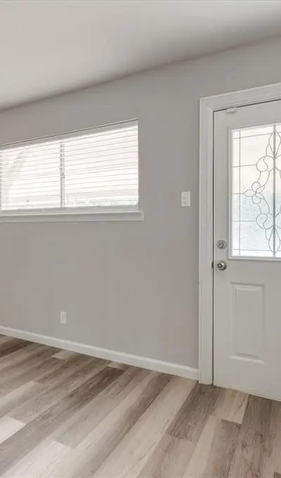 1902 Alan A Dale Road, Arlington TX 76013 - Photo 4