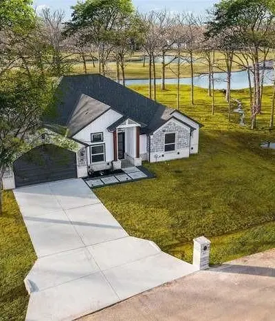 203 Saint Andrews Drive, Mabank TX 75156 - Photo 3