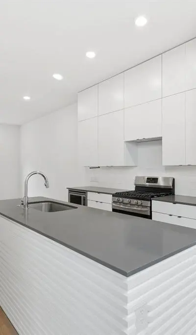427 W 10TH Street # 502, Dallas TX 75208 - Photo 2