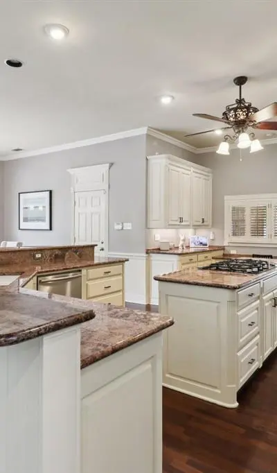 3109 Shadow Drive W, Arlington TX 76006 - Photo 3