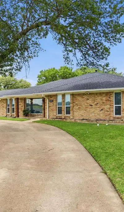 1909 W Red Bird Lane, Dallas TX 75232 - Photo 3