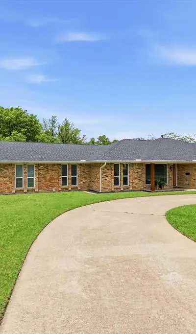 1909 W Red Bird Lane, Dallas TX 75232 - Photo 4