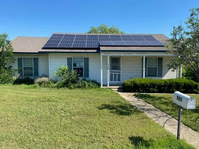 530 Richardson Street, Jacksboro TX 76458