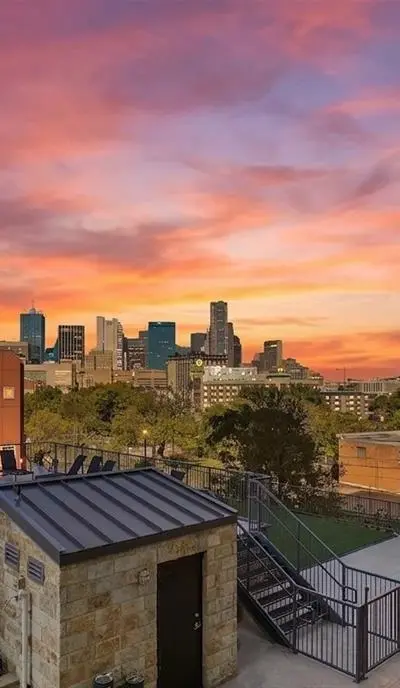 1001 Belleview Street # 307, Dallas TX 75215 - Photo 2