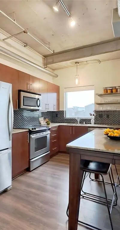 1001 Belleview Street # 307, Dallas TX 75215 - Photo 3