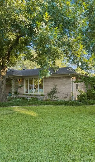 8871 Liptonshire Drive, Dallas TX 75238 - Photo 3