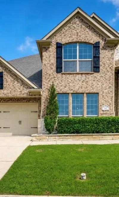 342 Manchester Drive, Roanoke TX 76262 - Photo 2