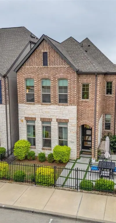7129 Laurel Ridge, Dallas TX 75231