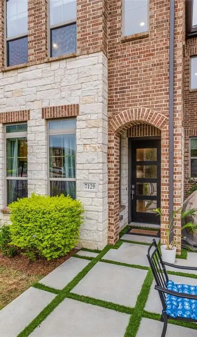 7129 Laurel Ridge, Dallas TX 75231 - Photo 3