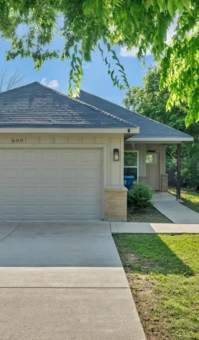 609 N Cummings Drive, Alvarado TX 76009 - Photo 2