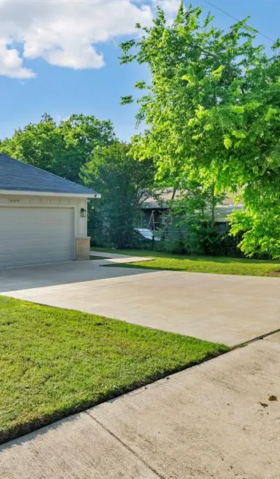 609 N Cummings Drive, Alvarado TX 76009 - Photo 3