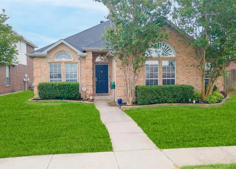 4152 Creekhollow Drive, Carrollton TX 75010