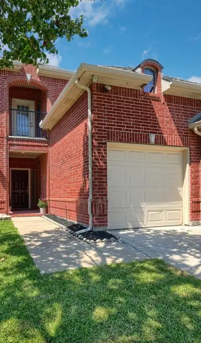 1127 Valley Vista Drive, Irving TX 75063 - Photo 2