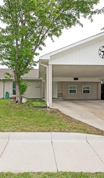 625 Kingston Drive, Grand Prairie TX 75051