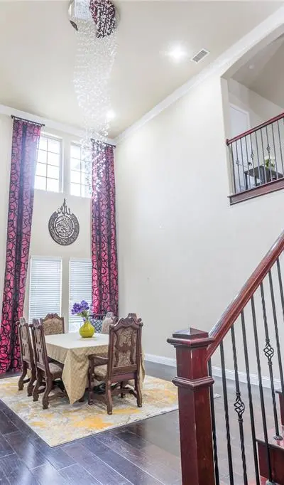 2404 Fountain Drive, Irving TX 75063 - Photo 2