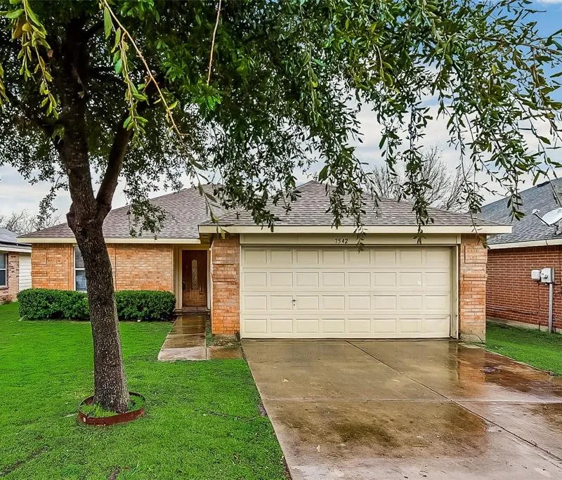 7542 Rice Lane, Dallas TX 75241