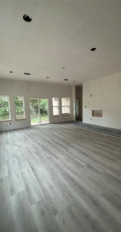308 S Mill Street, Saint Jo TX 76265 - Photo 2
