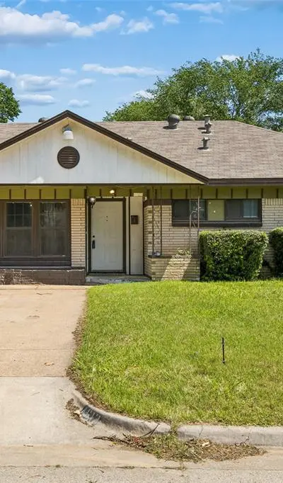 4613 Emerson Street, Fort Worth TX 76119