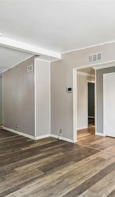 4613 Emerson Street, Fort Worth TX 76119 - Photo 5