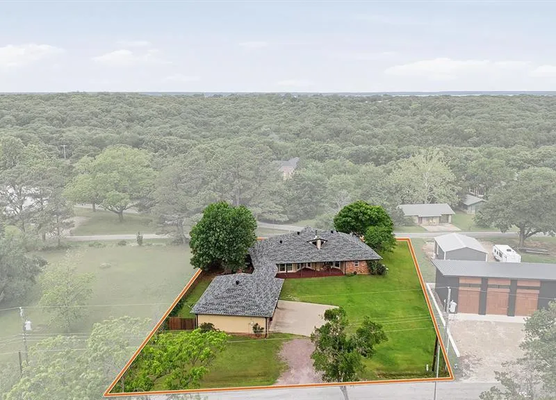66 Tucker Street, Pottsboro TX 75076
