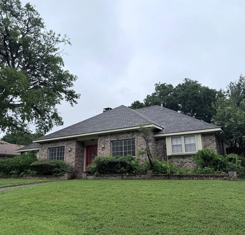 2738 Belmeade Drive, Carrollton TX 75006