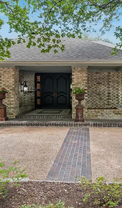 7276 Lupton Circle, Dallas TX 75225 - Photo 2