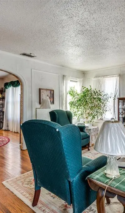 3340 Irwindell Boulevard, Dallas TX 75211 - Photo 4