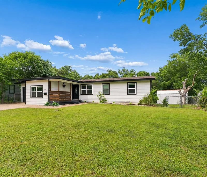 1106 E Strong Parkway, Grand Prairie TX 75050