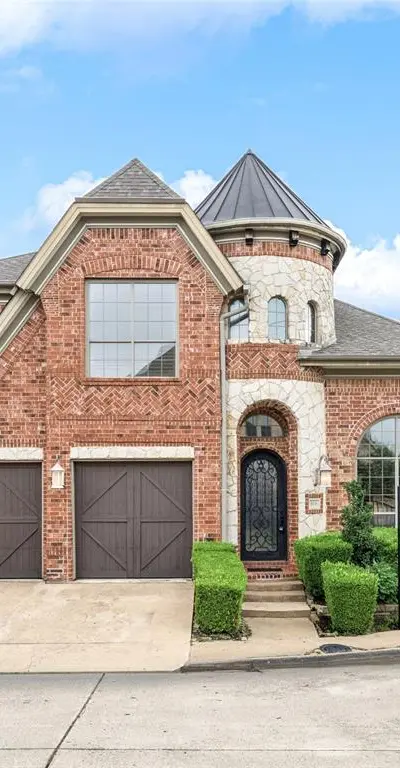 9131 Cochran Bluff Lane, Dallas TX 75220