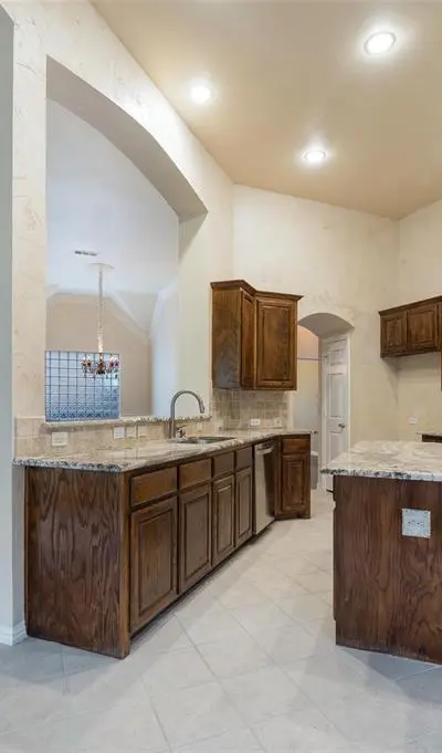 1660 Kimble Drive, Carrollton TX 75010 - Photo 5