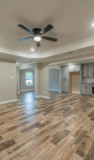 1813 Tompkins Drive, Grand Prairie TX 75051 - Photo 5