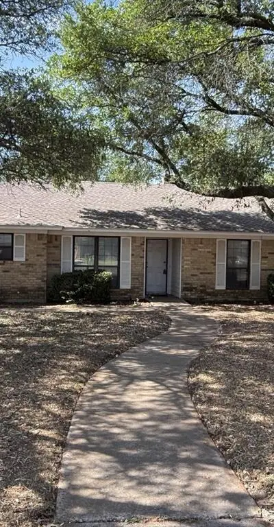2921 Fladger Street, Denton TX 76207 - Photo 2