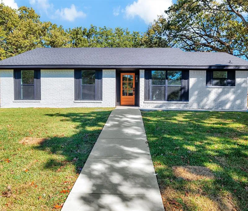 56 Crappie Crescent Road, Pottsboro TX 75076