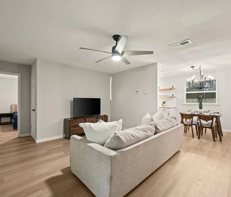 5944 Richard Drive, Watauga TX 76148