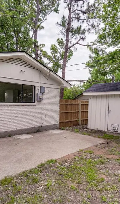 2509 Woodlawn Drive, Ennis TX 75119 - Photo 2