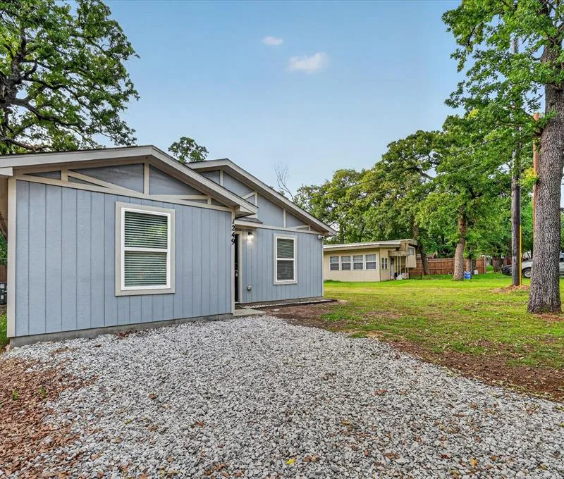 1249 Lindale Terrace, Pelican Bay TX 76020