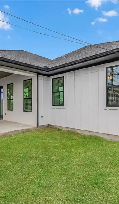 2561 Burton Avenue, Fort Worth TX 76105 - Photo 4