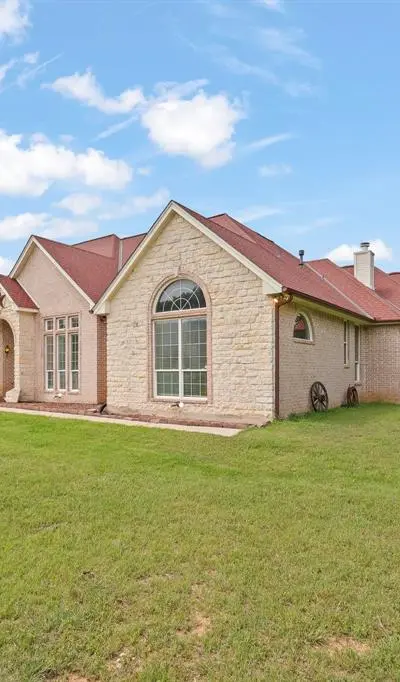 1701 W Lake Shore Drive, Alvarado TX 76009 - Photo 3