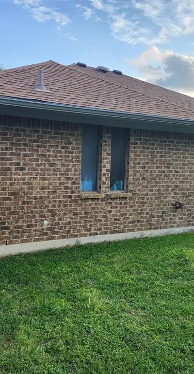 609 Betsy Ross Drive, Arlington TX 76002 - Photo 5